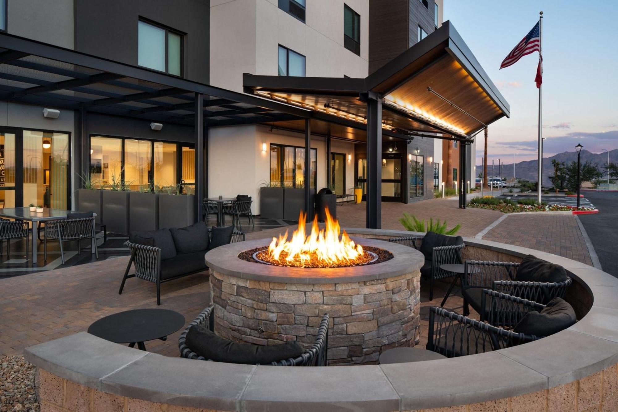 Towneplace Suites By Marriott Las Vegas North I-15 エクステリア 写真